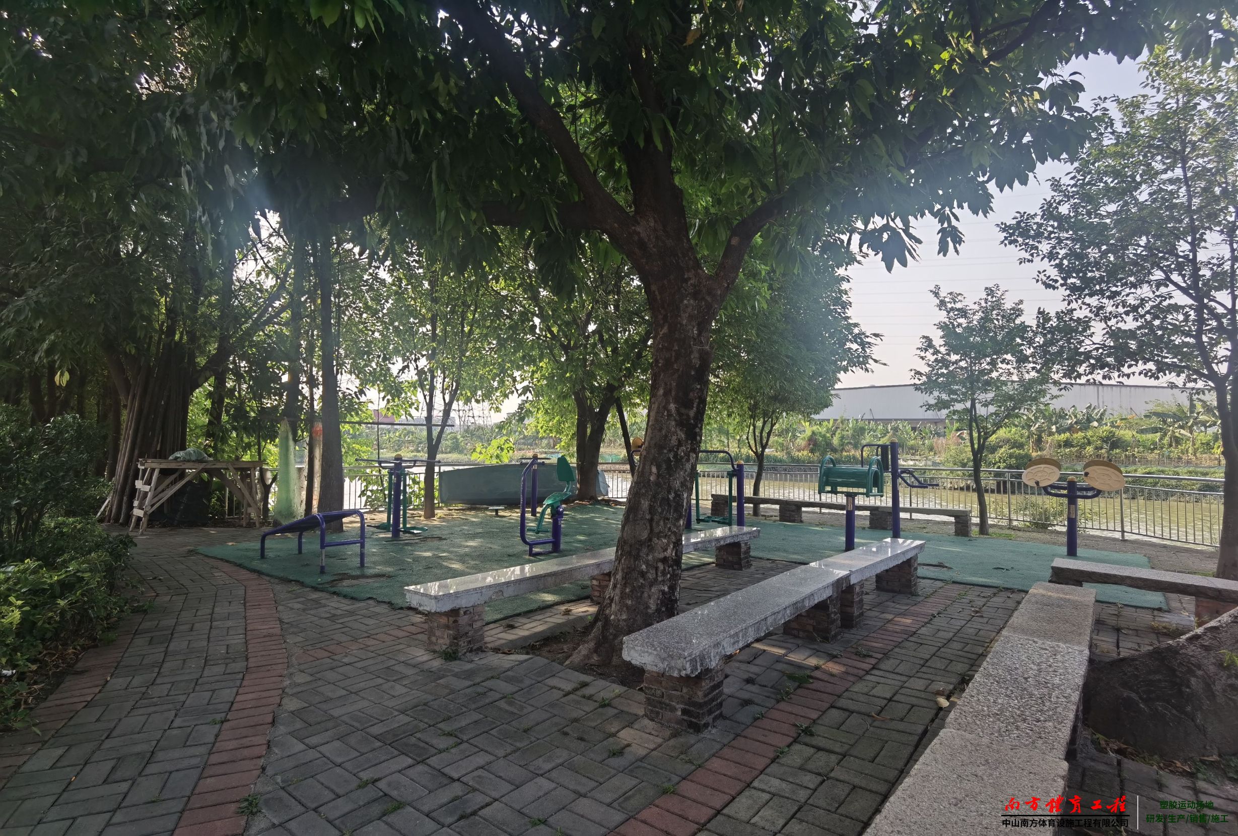 新基田頭洛公園EPDM塑膠運動地面工程